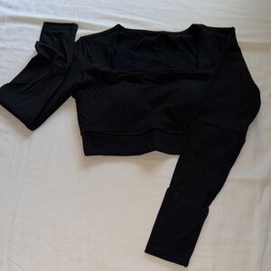 NWT Loyal Origins Black Long Sleeve Cropped Athletic Top
